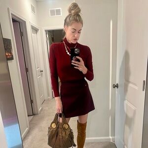 Meet your Posher, Aurora